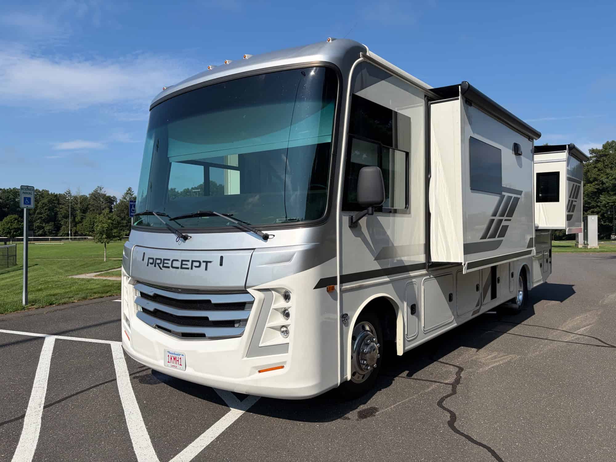 2025 33' Jayco Precept For Sale In Southwick, Massachusetts